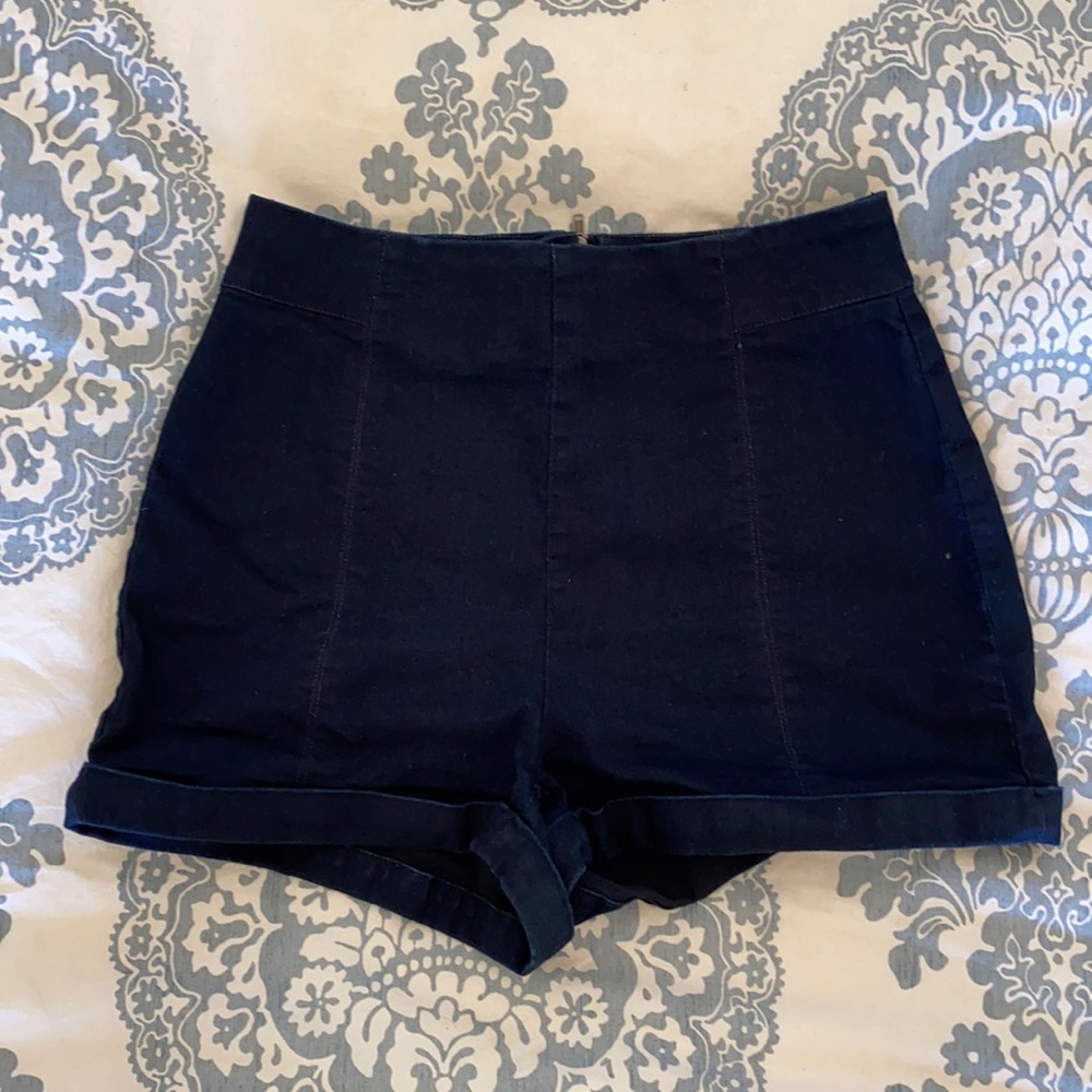 Cooperative high waist shorts